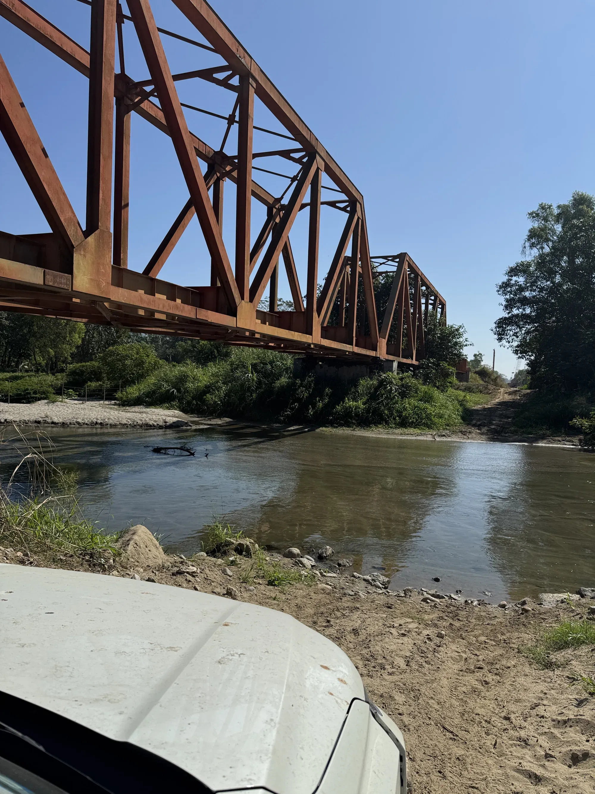 Puente metálico ferroviario